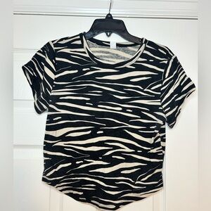 Old navy tan zebra crop T shirt ribbed L